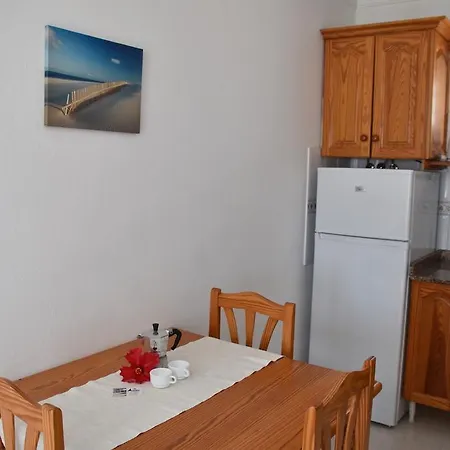 Alhambra Apartment *